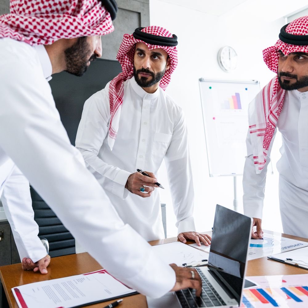 الوسيط للتعقيب والخدمات العامة بالرياض